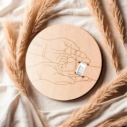 Newborn Engraved Keepsake Holder – Personalized Baby Gift - KinBuB